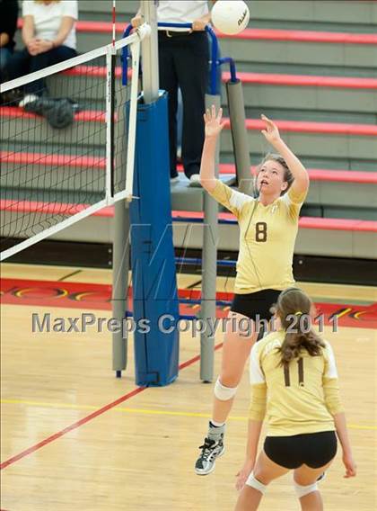 Thumbnail 1 in La Jolla Country Day vs Parker (CIF SDS D4 Final) photogallery.