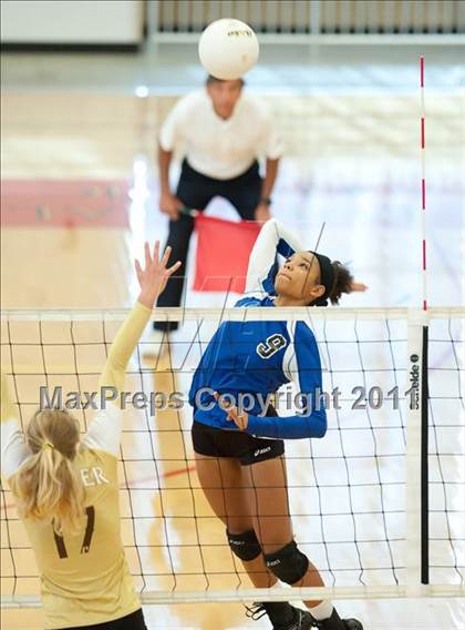 Thumbnail 1 in La Jolla Country Day vs Parker (CIF SDS D4 Final) photogallery.