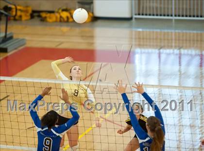 Thumbnail 2 in La Jolla Country Day vs Parker (CIF SDS D4 Final) photogallery.
