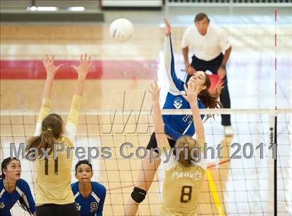 Thumbnail 2 in La Jolla Country Day vs Parker (CIF SDS D4 Final) photogallery.