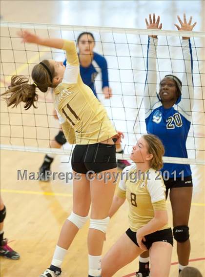 Thumbnail 1 in La Jolla Country Day vs Parker (CIF SDS D4 Final) photogallery.