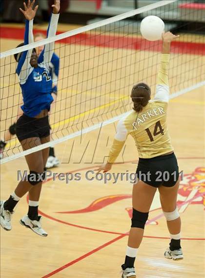 Thumbnail 2 in La Jolla Country Day vs Parker (CIF SDS D4 Final) photogallery.