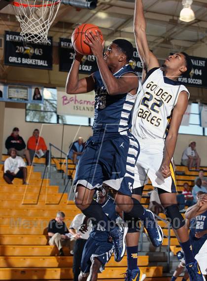 Thumbnail 2 in Tift County vs. Eagle's Landing (City of Palms Classic) photogallery.