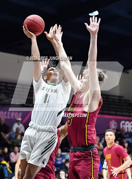 Thumbnail 1 in De La Salle vs. Central Catholic (MaxPreps MLK Classic) photogallery.