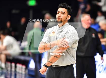 Thumbnail 2 in De La Salle vs. Central Catholic (MaxPreps MLK Classic) photogallery.