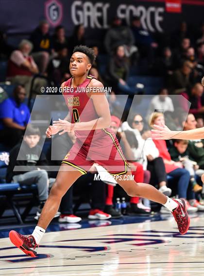 Thumbnail 3 in De La Salle vs. Central Catholic (MaxPreps MLK Classic) photogallery.