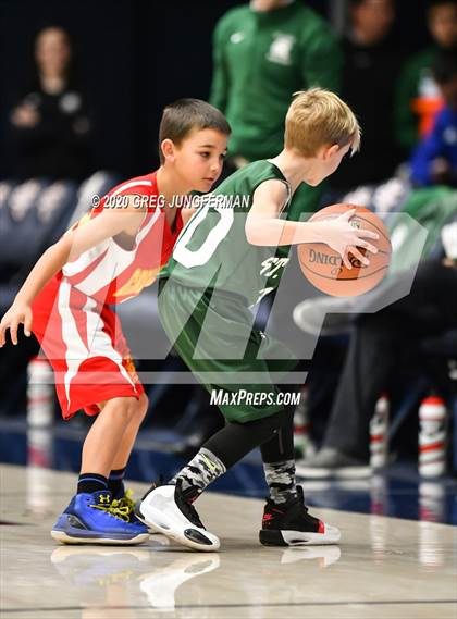 Thumbnail 1 in De La Salle vs. Central Catholic (MaxPreps MLK Classic) photogallery.