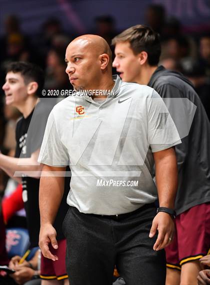 Thumbnail 2 in De La Salle vs. Central Catholic (MaxPreps MLK Classic) photogallery.