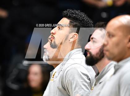 Thumbnail 1 in De La Salle vs. Central Catholic (MaxPreps MLK Classic) photogallery.
