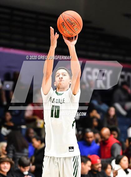 Thumbnail 2 in De La Salle vs. Central Catholic (MaxPreps MLK Classic) photogallery.