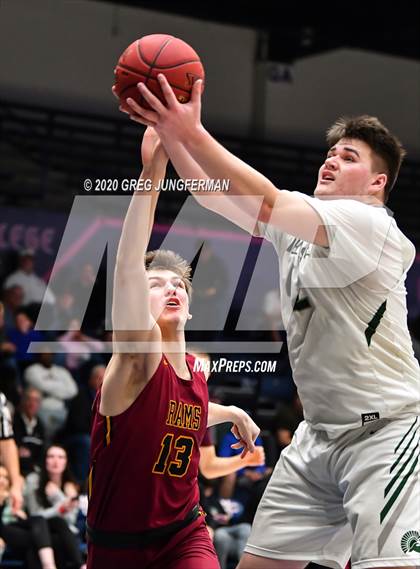 Thumbnail 2 in De La Salle vs. Central Catholic (MaxPreps MLK Classic) photogallery.