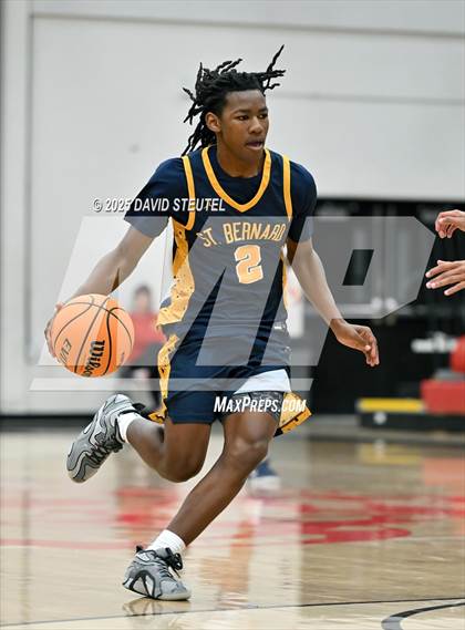 Thumbnail 1 in St. Bernard vs. Loyola (Fr. Barry Christmas Classic) photogallery.