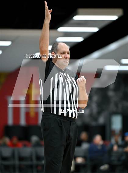 Thumbnail 1 in St. Bernard vs. Loyola (Fr. Barry Christmas Classic) photogallery.