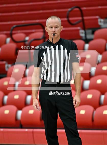 Thumbnail 2 in St. Bernard vs. Loyola (Fr. Barry Christmas Classic) photogallery.