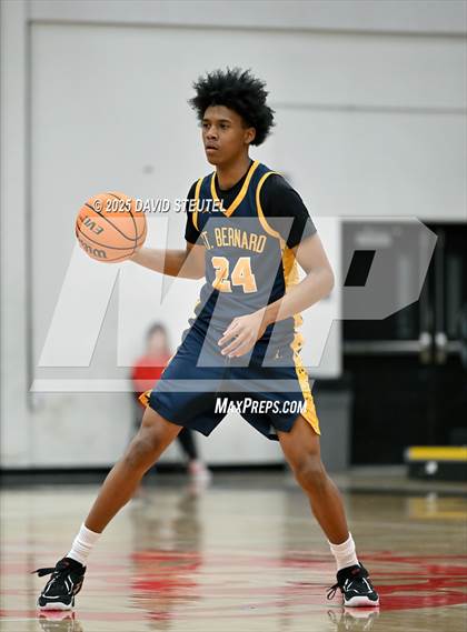 Thumbnail 1 in St. Bernard vs. Loyola (Fr. Barry Christmas Classic) photogallery.