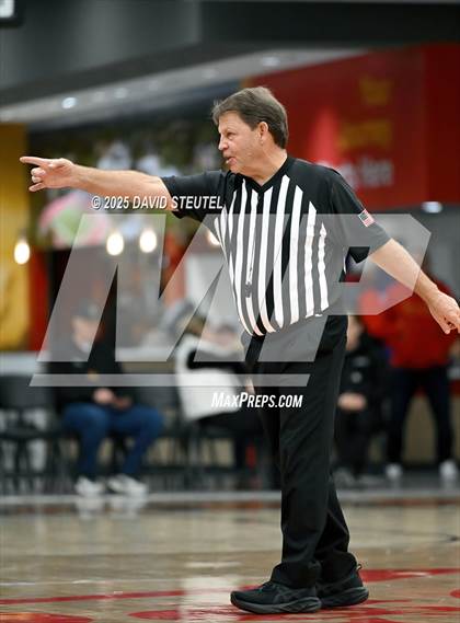Thumbnail 3 in St. Bernard vs. Loyola (Fr. Barry Christmas Classic) photogallery.