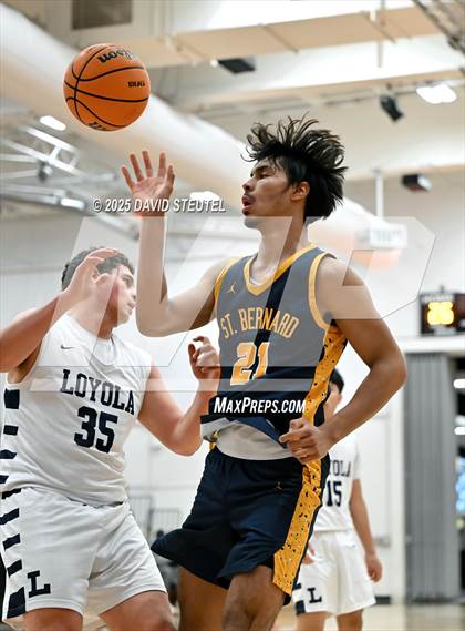 Thumbnail 1 in St. Bernard vs. Loyola (Fr. Barry Christmas Classic) photogallery.