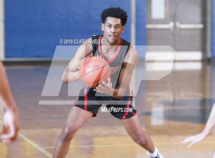 Thumbnail 1 in St. John's vs Milton (Rotary Roundball Classic) photogallery.