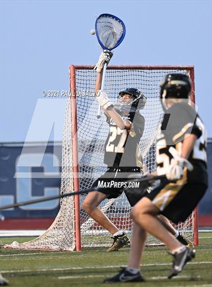 Thumbnail 2 in Arapahoe @ Valor Christian (CHSAA 5A Quarter-Final) photogallery.