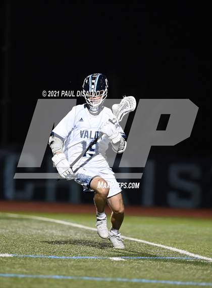 Thumbnail 2 in Arapahoe @ Valor Christian (CHSAA 5A Quarter-Final) photogallery.