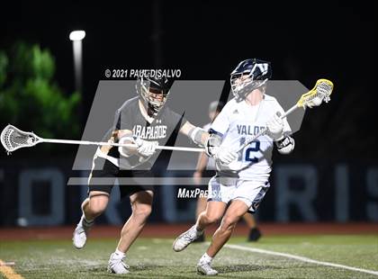 Thumbnail 3 in Arapahoe @ Valor Christian (CHSAA 5A Quarter-Final) photogallery.