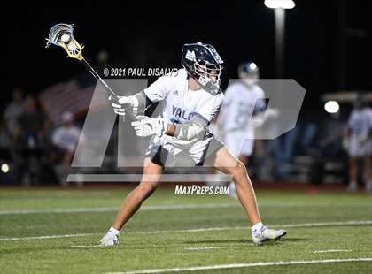 Thumbnail 2 in Arapahoe @ Valor Christian (CHSAA 5A Quarter-Final) photogallery.