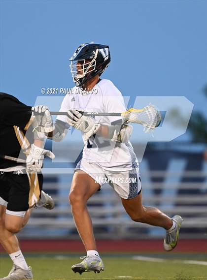 Thumbnail 3 in Arapahoe @ Valor Christian (CHSAA 5A Quarter-Final) photogallery.