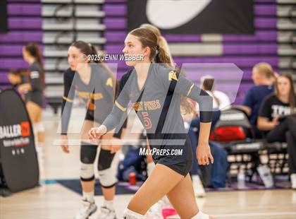 Thumbnail 1 in Xavier College Prep vs. Torrey Pines (Durango Fall Classic) photogallery.