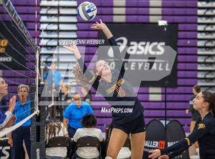 Thumbnail 3 in Xavier College Prep vs. Torrey Pines (Durango Fall Classic) photogallery.