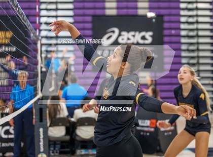 Thumbnail 1 in Xavier College Prep vs. Torrey Pines (Durango Fall Classic) photogallery.