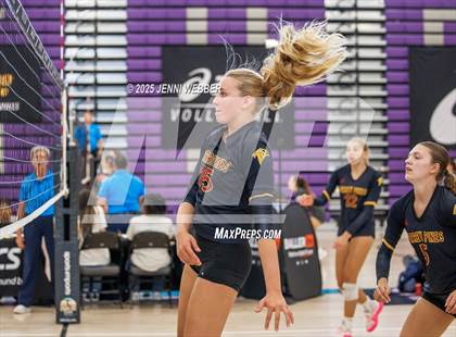 Thumbnail 1 in Xavier College Prep vs. Torrey Pines (Durango Fall Classic) photogallery.