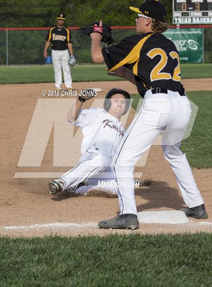 Thumbnail 3 in Vianney @ Triad photogallery.