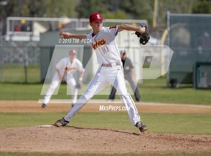 Thumbnail 1 in Arlington @ Esperanza photogallery.