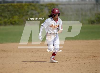 Thumbnail 1 in Arlington @ Esperanza photogallery.