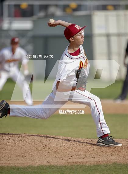 Thumbnail 1 in Arlington @ Esperanza photogallery.