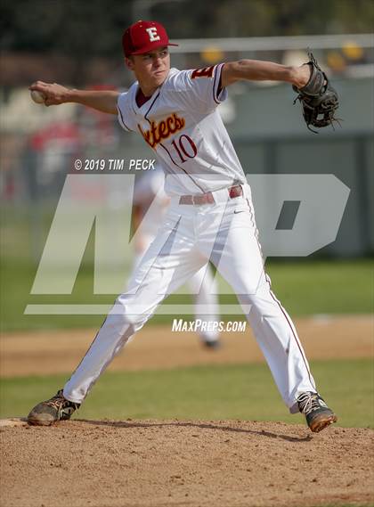 Thumbnail 2 in Arlington @ Esperanza photogallery.
