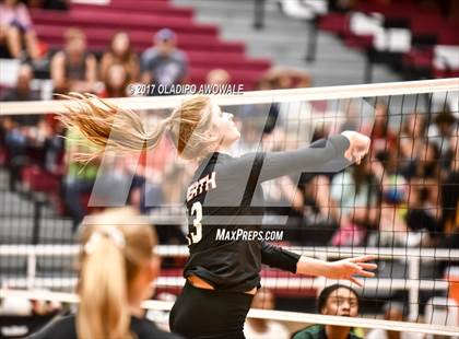 Thumbnail 1 in Longview @ Rockwall Heath photogallery.