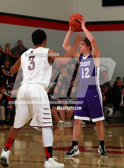 Thumbnail 3 in Coudersport vs Greensburg Central Catholic (PIAA Class AA Second Round) photogallery.