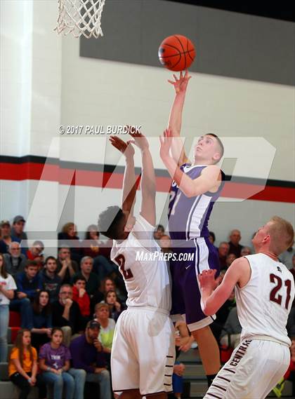 Thumbnail 2 in Coudersport vs Greensburg Central Catholic (PIAA Class AA Second Round) photogallery.