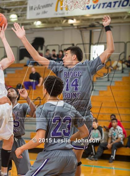 Thumbnail 2 in Ridge Point vs Memorial (McDonald's Texas Invitational) photogallery.