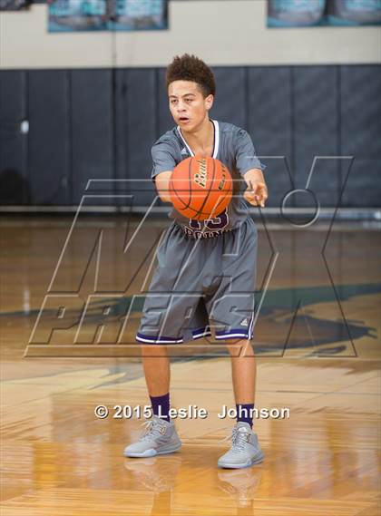 Thumbnail 1 in Ridge Point vs Memorial (McDonald's Texas Invitational) photogallery.