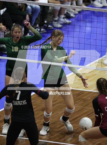 Thumbnail 2 in Niwot vs. Durango (CHSAA 4A 3rd Round) photogallery.