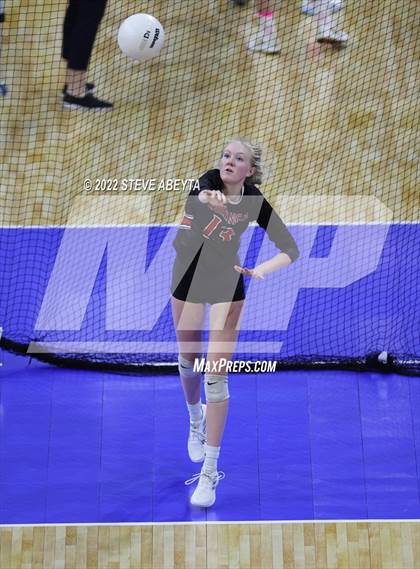 Thumbnail 1 in Niwot vs. Durango (CHSAA 4A 3rd Round) photogallery.