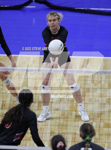 Thumbnail 3 in Niwot vs. Durango (CHSAA 4A 3rd Round) photogallery.