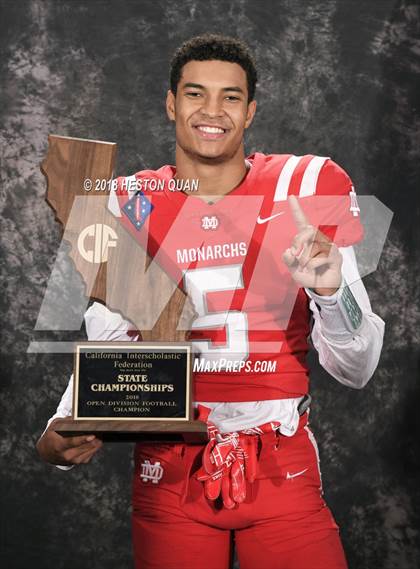 Thumbnail 1 in Mater Dei (CIF State Open Division Awards) photogallery.