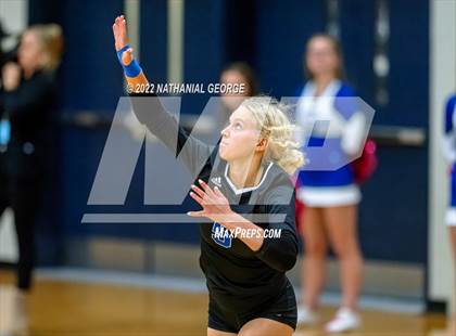 Thumbnail 2 in Omaha Westside @ Papillion-LaVista South (Metro Tournament Final) photogallery.