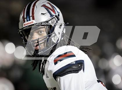 Thumbnail 2 in Cedar Park vs. Corpus Christi Veterans Memorial (UIL 5A Division I Semifinal) photogallery.