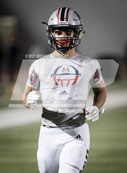 Thumbnail 2 in Cedar Park vs. Corpus Christi Veterans Memorial (UIL 5A Division I Semifinal) photogallery.