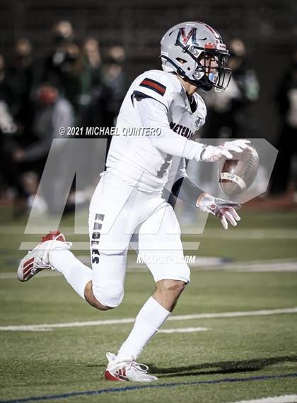 Thumbnail 1 in Cedar Park vs. Corpus Christi Veterans Memorial (UIL 5A Division I Semifinal) photogallery.