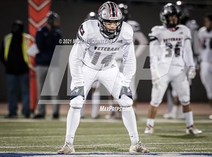 Thumbnail 1 in Cedar Park vs. Corpus Christi Veterans Memorial (UIL 5A Division I Semifinal) photogallery.
